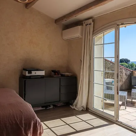 Semesterbostad Charming Provencal Family House With Swimming Pool