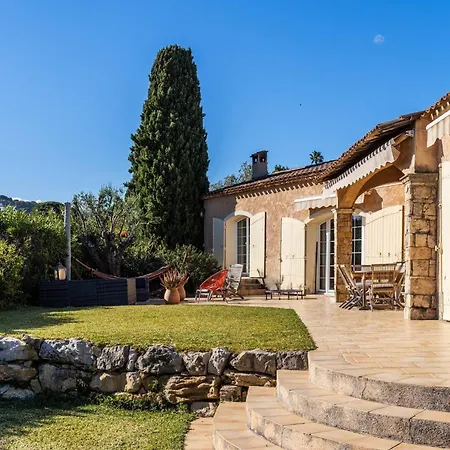 Charming Provencal Family House With Swimming Pool אנטיב