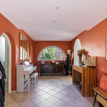 Semesterbostad Charming Provencal Family House With Swimming Pool Antibes