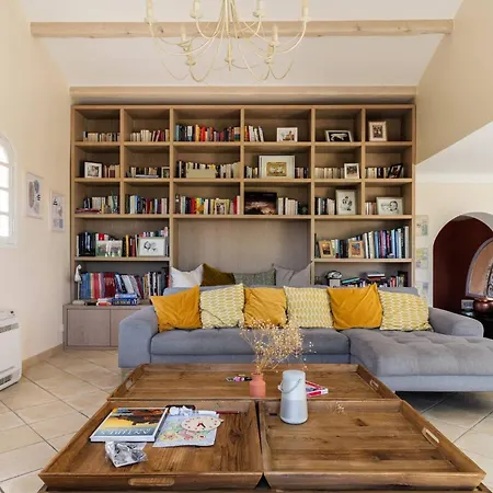 בית נופש Charming Provencal Family House With Swimming Pool